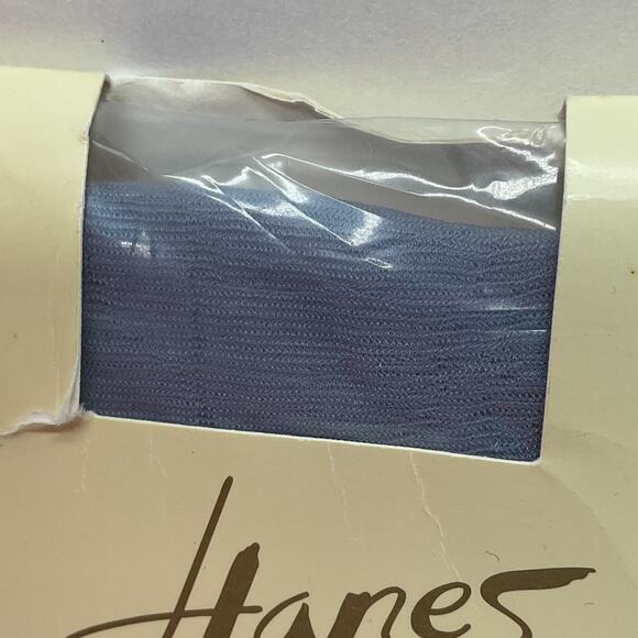 Hanes Vintage Plus Silk Reflections Wedgewood Blue Control Top Pantyhose 00P16 - Picture 3 of 7